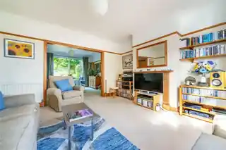 52 Alverstone Avenue, photo 4