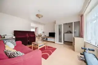 52 Birchwood Avenue, photo 3