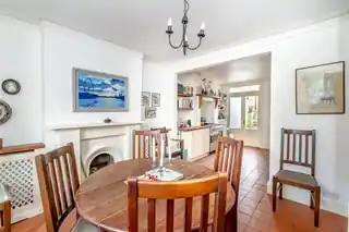 52 Chaucer Road, photo 3
