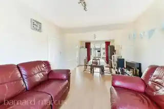 52 Fairholme Crescent, photo 3