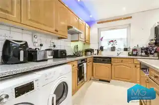 52 Granville Road, photo 4