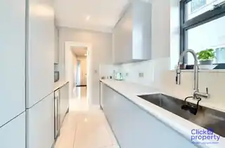 52 Harewood Drive, photo 4