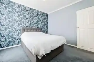 52 Humberstone Road, photo 3