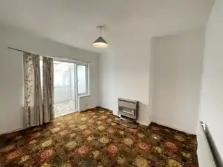 52 Limpsfield Avenue, photo 3