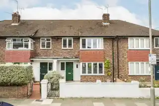 52 Manville Road, photo 2