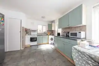 52 Ramillies Road, photo 3