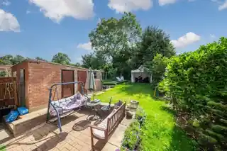 52 Ramillies Road, photo 2