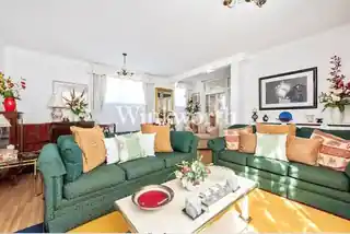 52 Vale Road, photo 2
