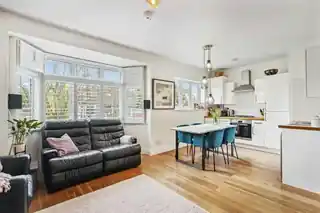 52A Gracefield Gardens, photo 4