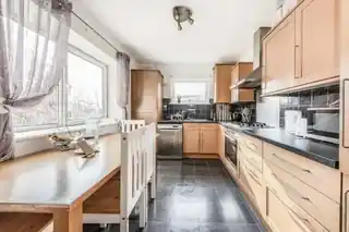 53 Aplin Way, photo 3