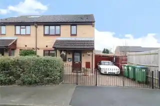 53 Austen Road, photo 2