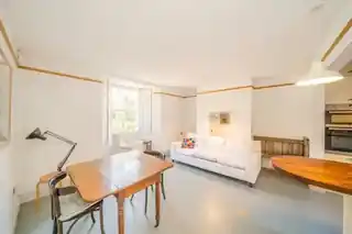 53 Brecknock Road, photo 2