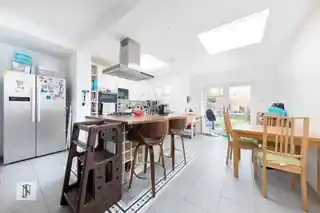 53 Brunswick Park Road, photo 2