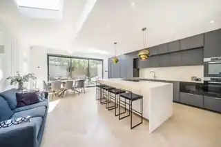53 Childebert Road, photo 2