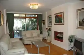 53 Church Way, photo 2
