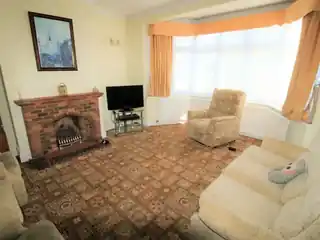 53 Cranston Park Avenue, photo 4