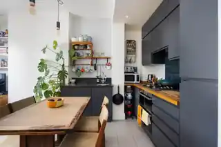 53 Elderfield Road, photo 3