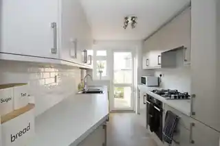 53 Forest Road, photo 4