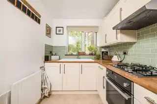 53 Ladygrove, photo 4