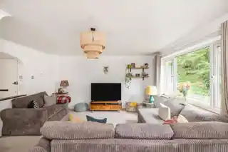 53 Ladygrove, photo 2