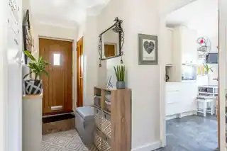 53 Langley Road, photo 3