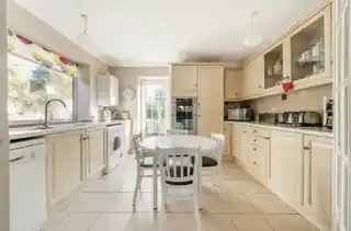 53 Maguire Drive, photo 2