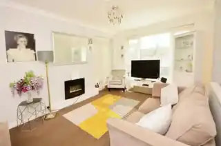 53 Peterstone Road, photo 3