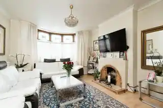 53 Shirley Gardens, photo 3