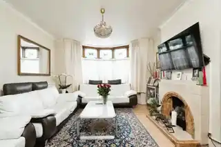 53 Shirley Gardens, photo 4