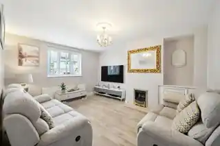 53 Townholm Crescent, photo 3