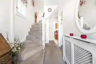 53 Wentworth Road, photo 2