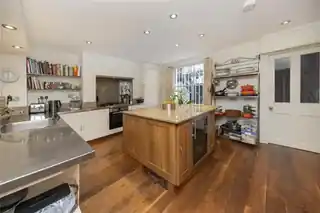 53 Westmoreland Terrace, photo 3