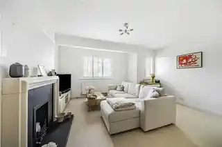 53A Manor Way, photo 4