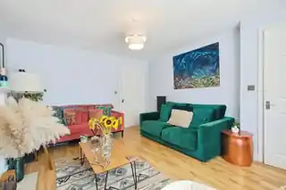 54 Allenby Road, photo 3