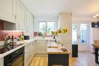 54 Allenby Road, photo 4