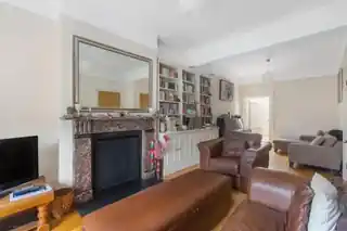 54 Arlington Road, photo 2