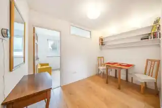 54 Aylton Estate, photo 2