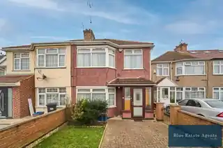 54 Basildene Road, photo 3