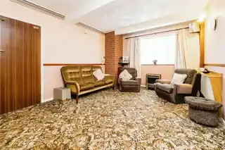 54 Carnforth Gardens, photo 3