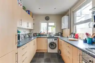 54 Cheddington Road, photo 3