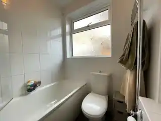54 Dryden Close, photo 3