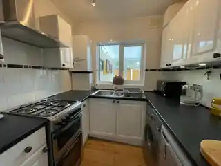 54 Dryden Close, photo 2