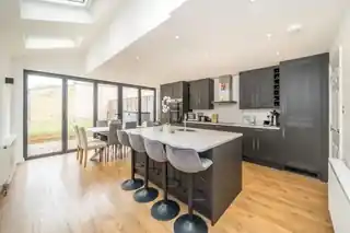 54 Gabriel Street, photo 2