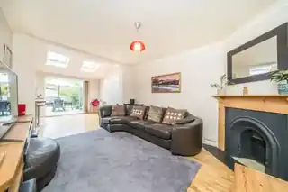 54 Kingsmead Avenue, photo 2