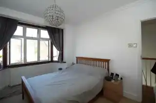54 Melville Road, photo 4