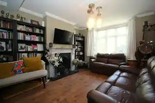 54 Melville Road, photo 3