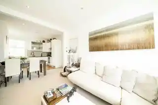 54 Newton Avenue, photo 4