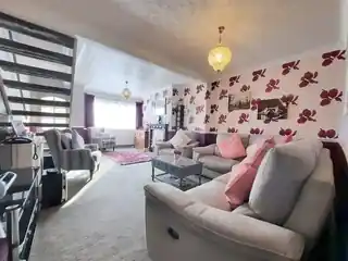 54 Northumberland Crescent, photo 3