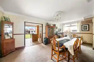 54 Romney Road, photo 4