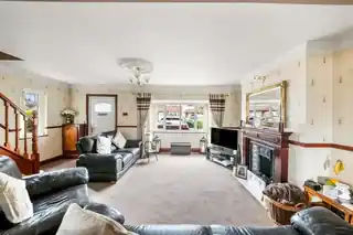 54 Romney Road, photo 3